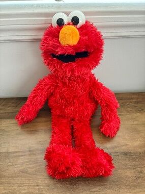 Sesame Street Love 2 Learn Elmo Interactive Talking Toy Playskool Bluetooth 2015